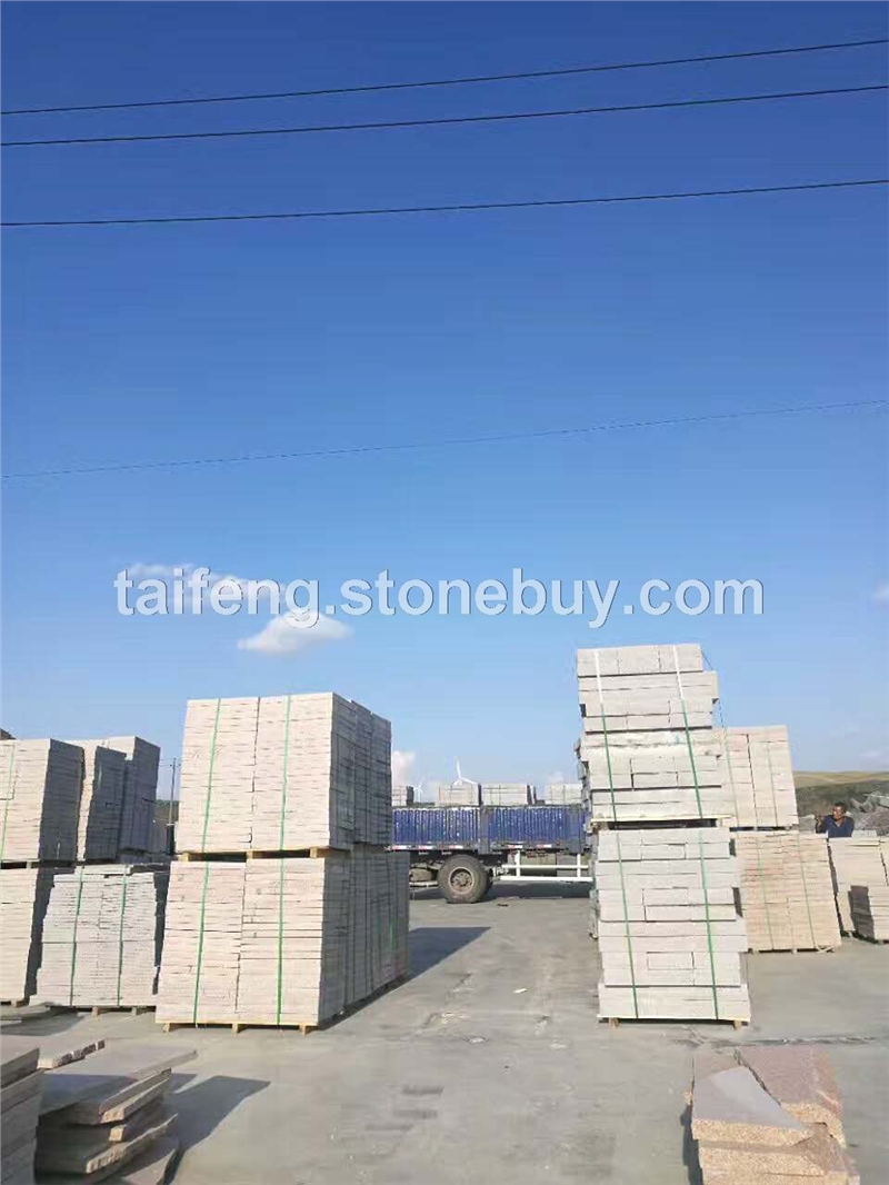 路沿石