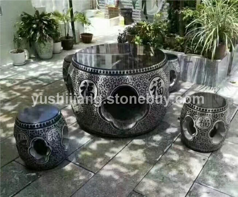 石桌