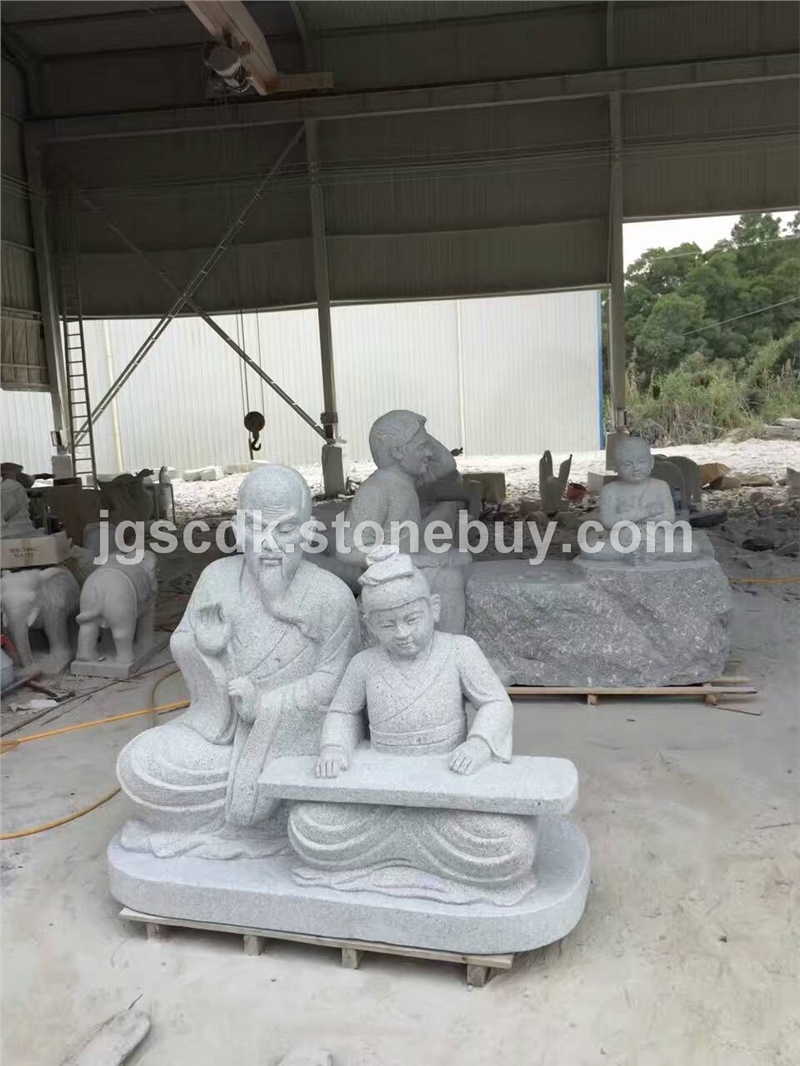 芝麻白，经营：佛像雕刻，园林工艺，栏杆，大型浮雕，龙柱，石狮大象，异形石材，花钵、花盆、各种规格板！