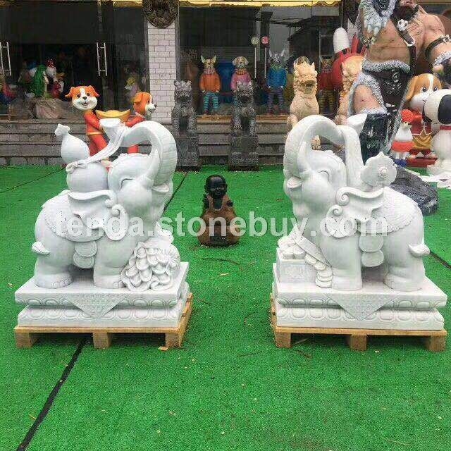 青石石象雕刻
