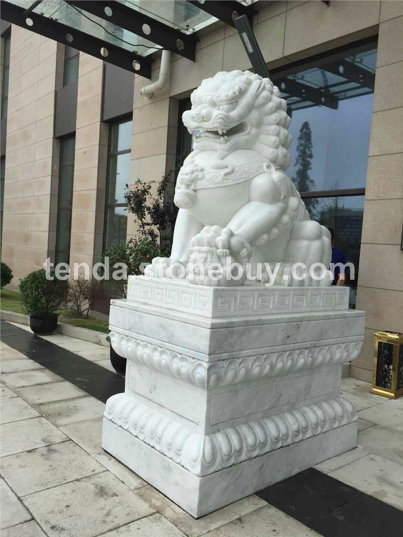 汉白玉石狮雕刻