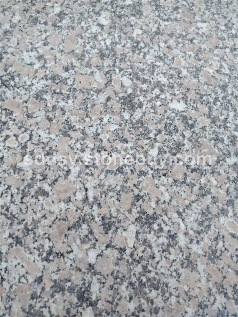 梨花红，