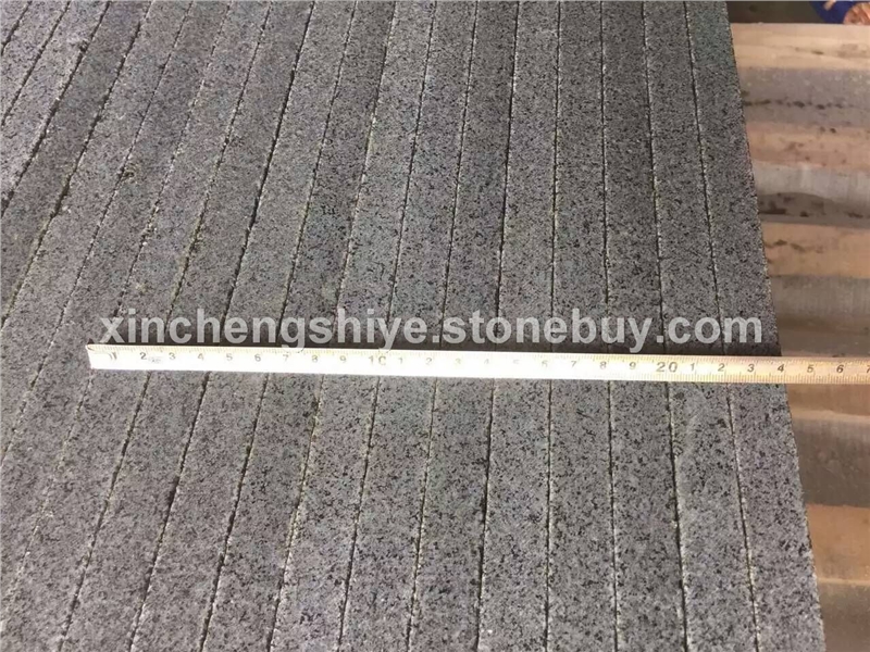 芝麻黑荔枝面