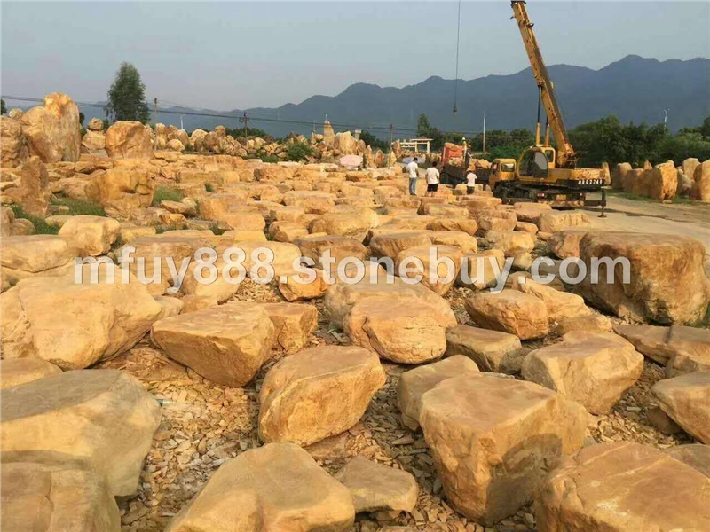 精品黄蜡石，大型假山石