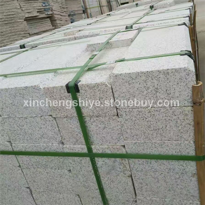 湖北花岗岩水沟盖板路沿石芝麻白石材价格芝麻白路沿石外墙干挂