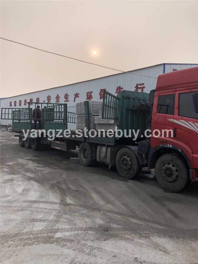 白绣 装车