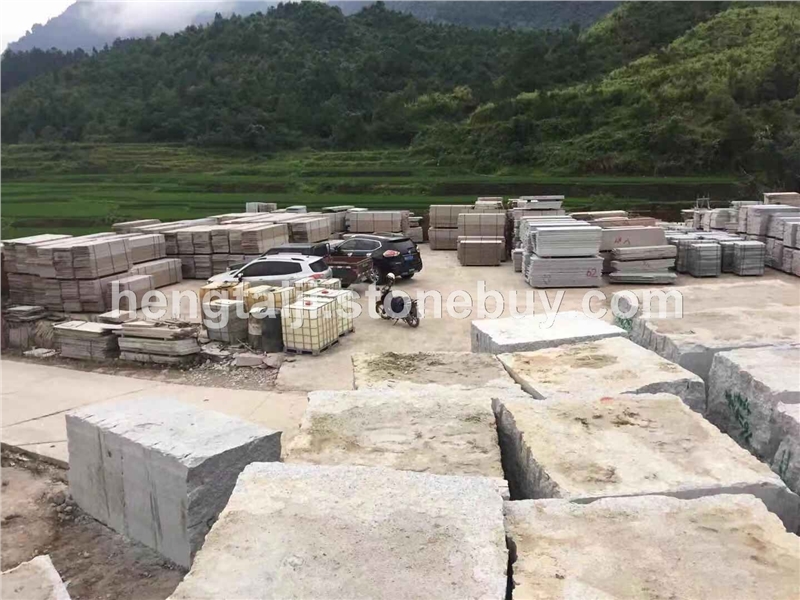 五彩红珍珠兰荒料