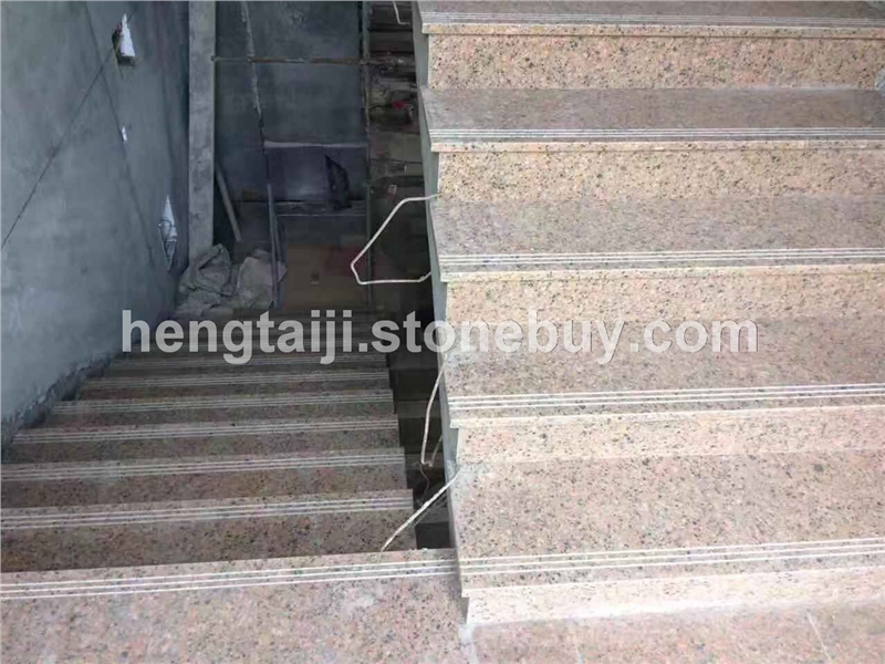 五彩红楼梯