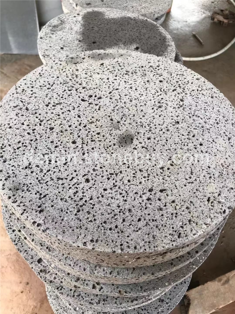 火山岩黑洞石