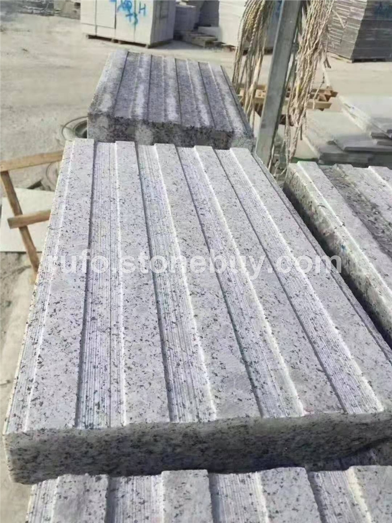 白锈石盲道石
