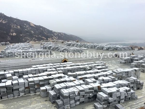 芝麻白成品堆场