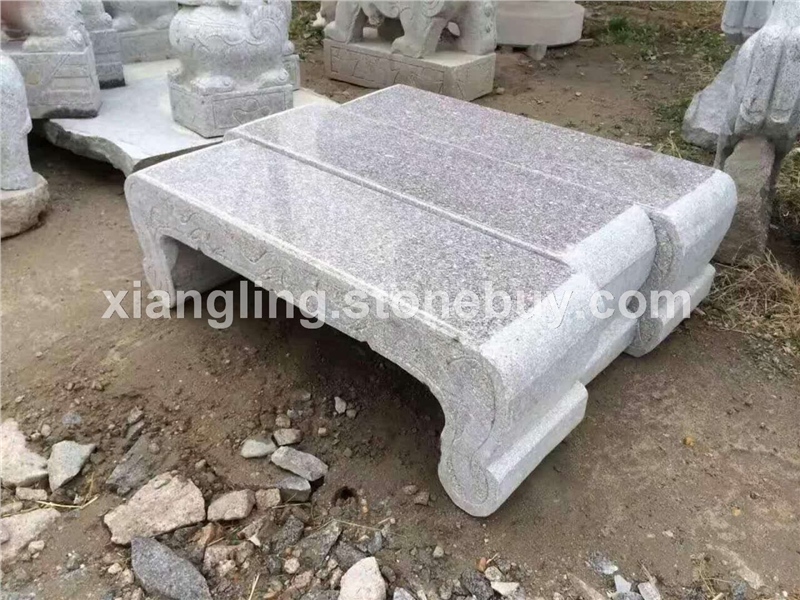长条石凳