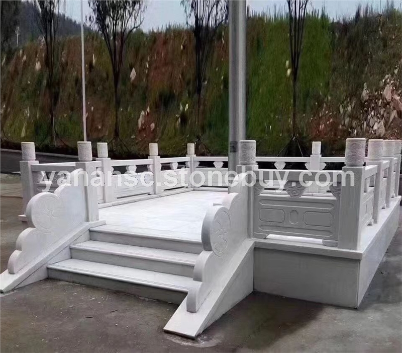 旗臺欄桿價格
