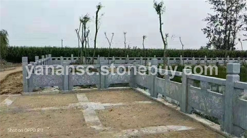 石栏杆
