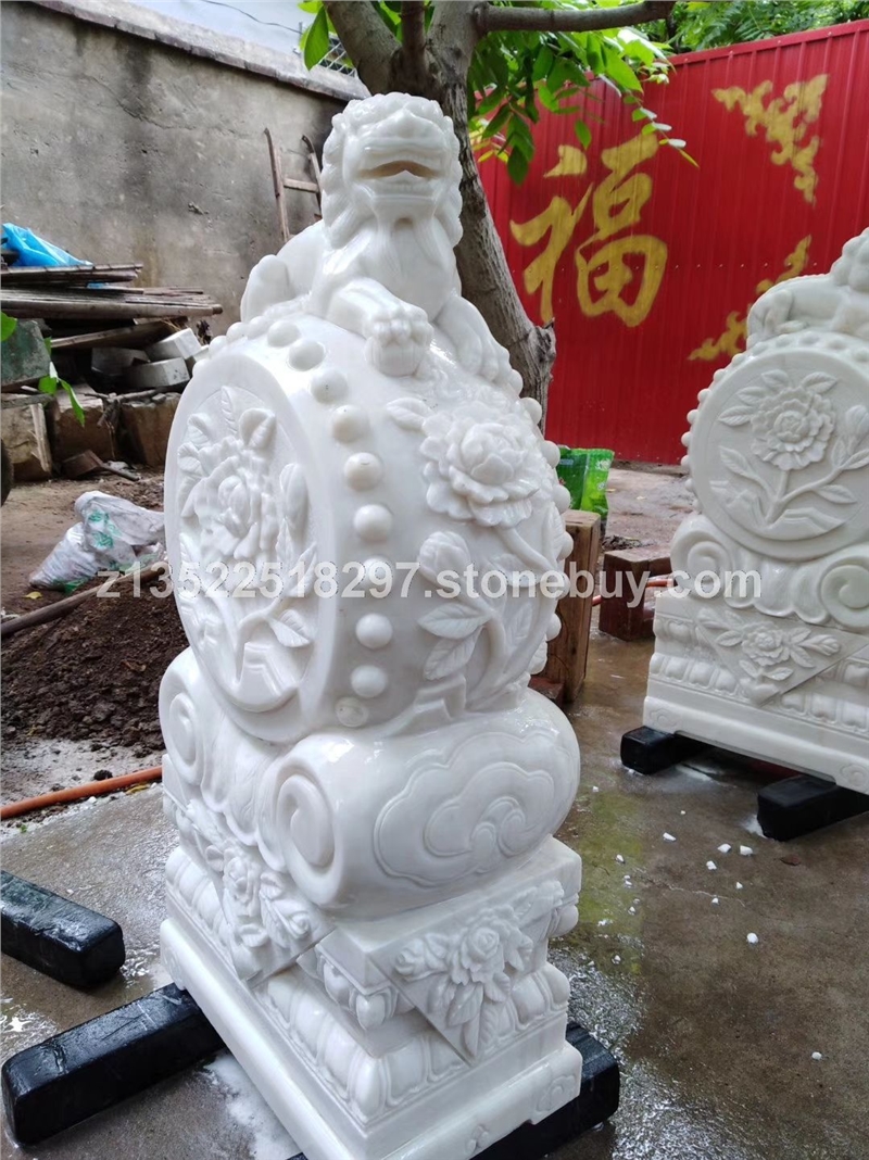 汉白玉门古石