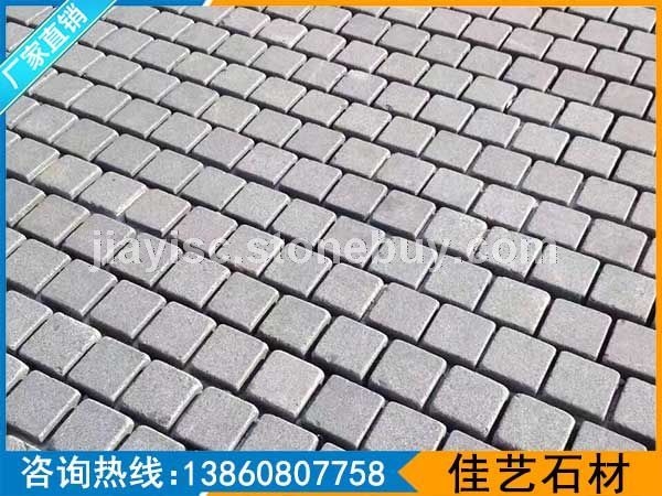 小方块滚石工程案例