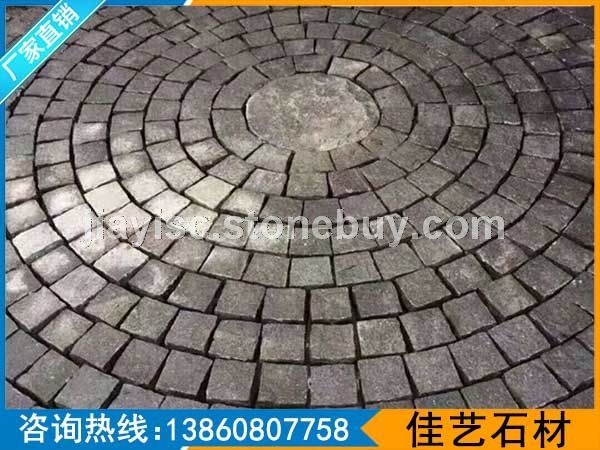 芝麻黑小方块地铺工程案例