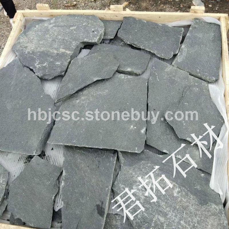 内丘垒墙石 片石碎拼路面价格 黄锈石机切冰裂纹碎拼