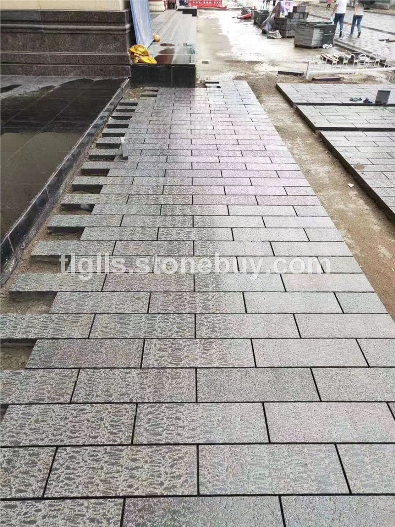 章丘黑菠萝面
