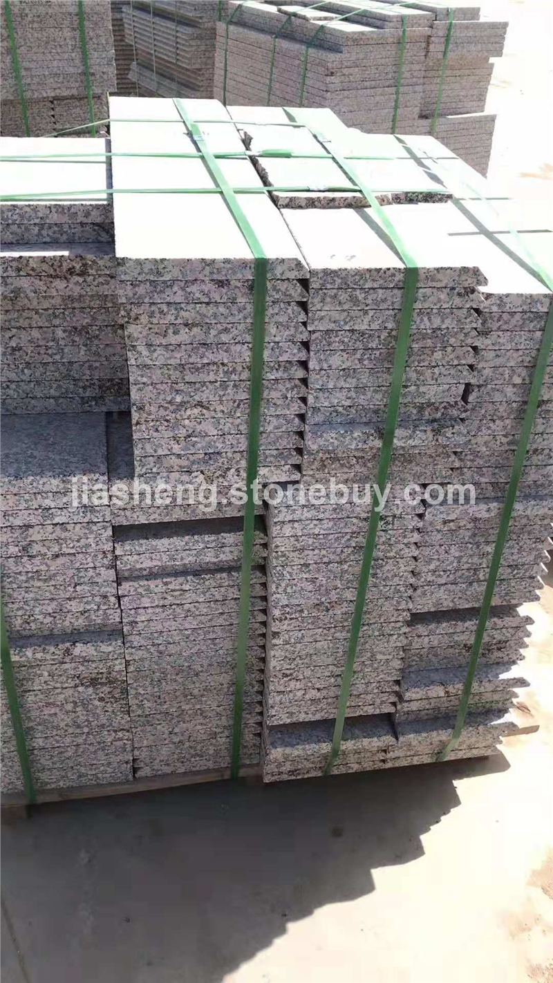 康宝红石材成品出货