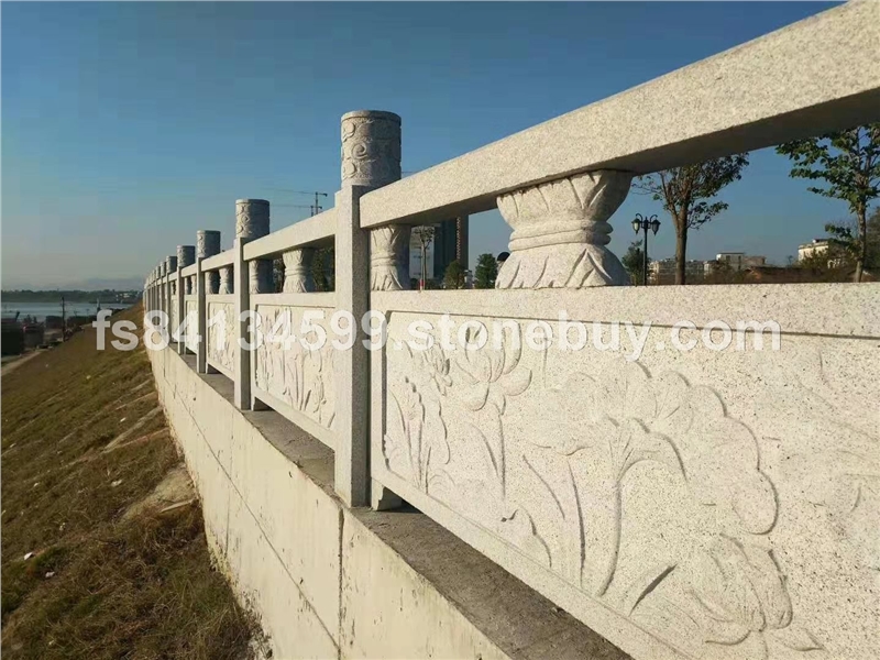 湖边栏杆案列