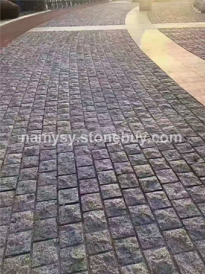 芝麻黑小方块