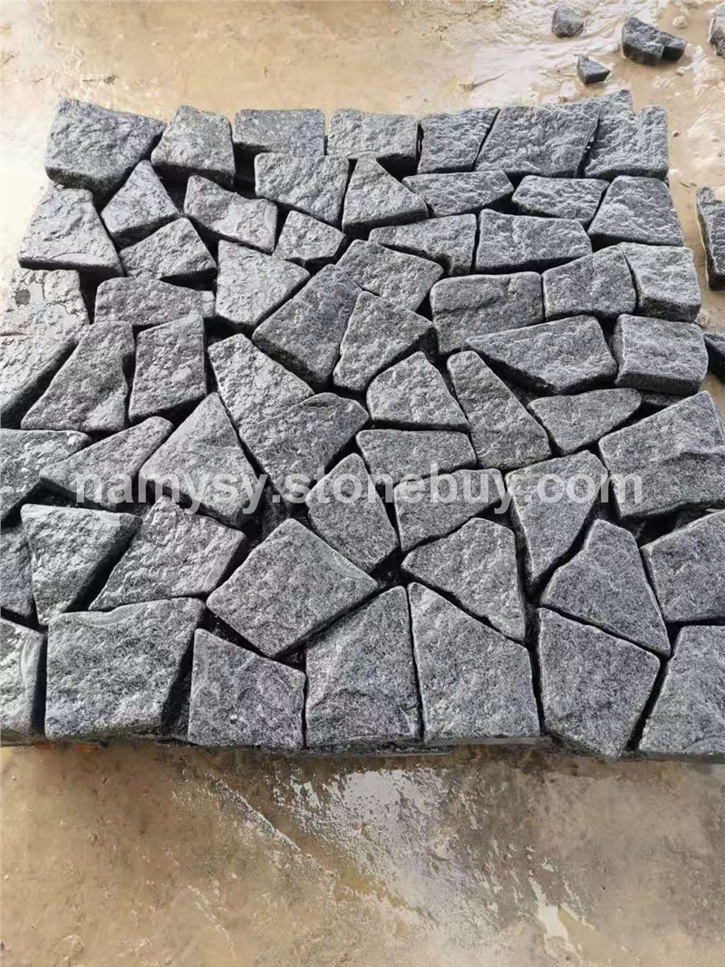芝麻黑小方块