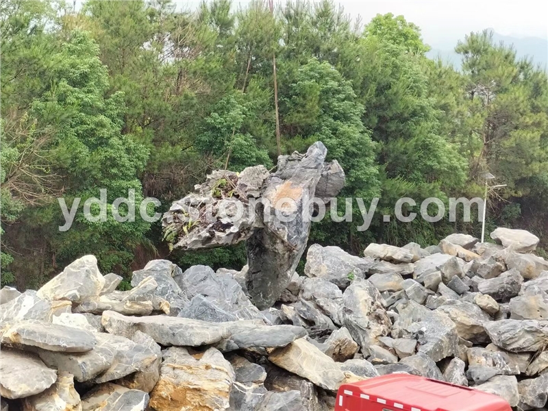 大型大英石自然石批发大量现货