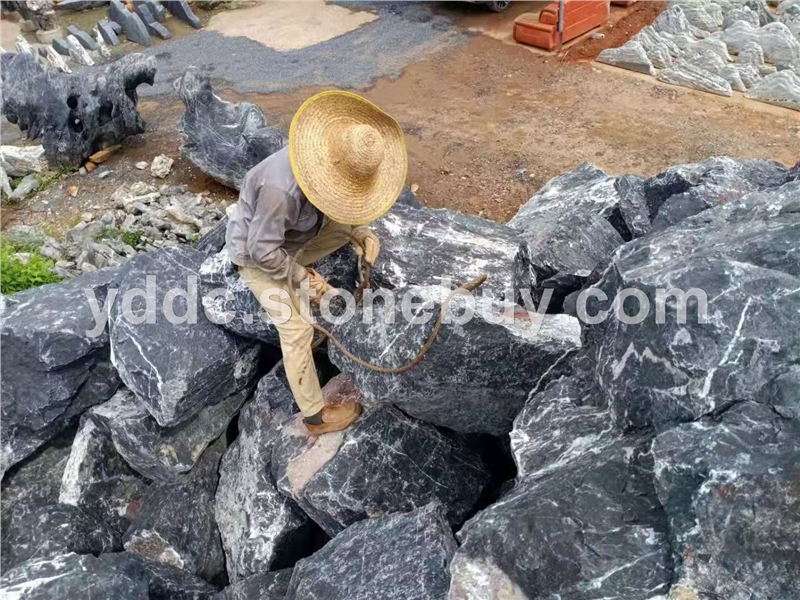 枯山水園林黑山石價格野山石置景石石缽石桌設計一手貨源 量大從優