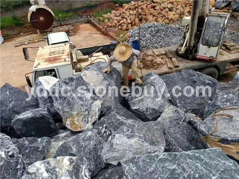 枯山水园林黑山石价格野山石置景石日式造景图片规格齐全价格优惠