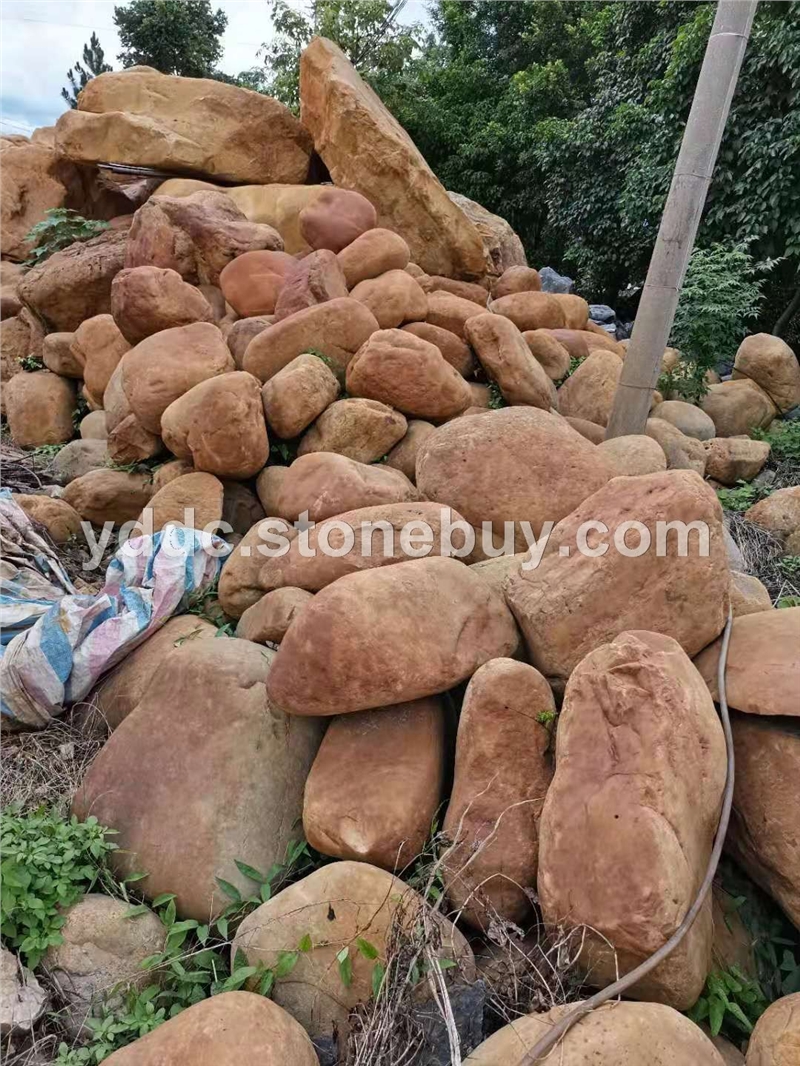 供应小块黄蜡石园林设计造景石路边用石材 花坛围边