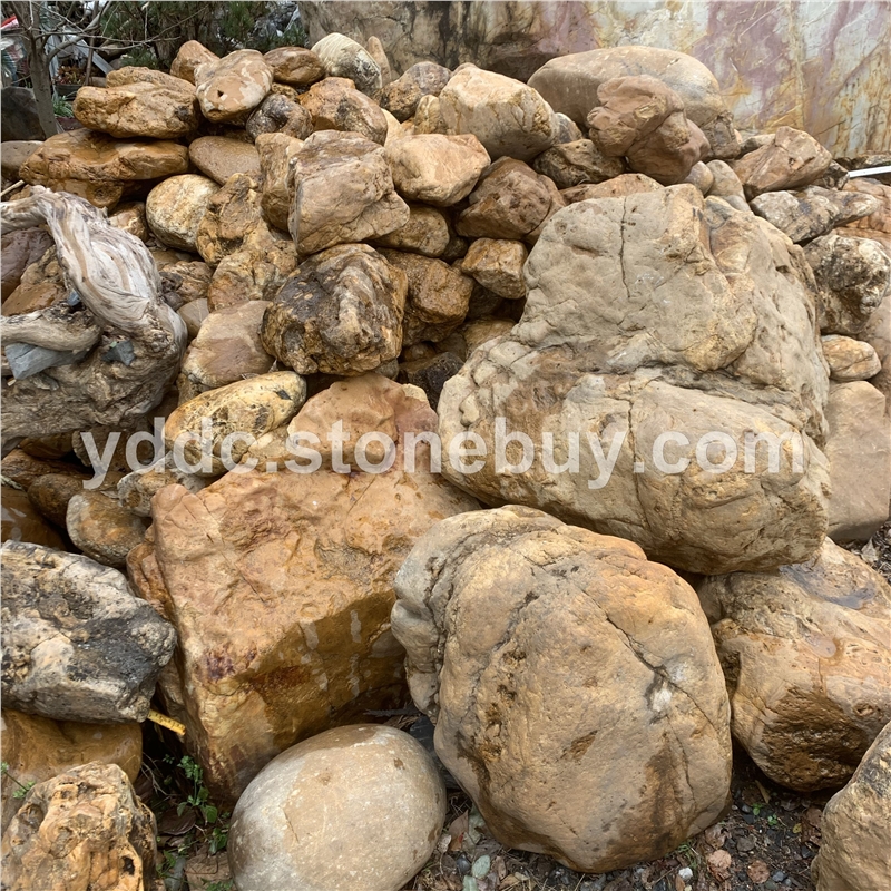 供应小块黄蜡石风景草地石路边用石材 花坛围边