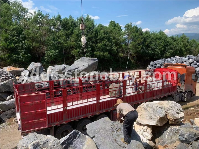 园林绿化太湖石叠石风景石观赏湖石质量上乘价格实惠