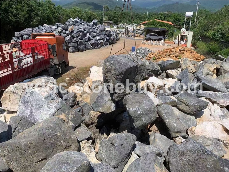 园林绿化太湖石假山石景观石青太湖驳岸装饰