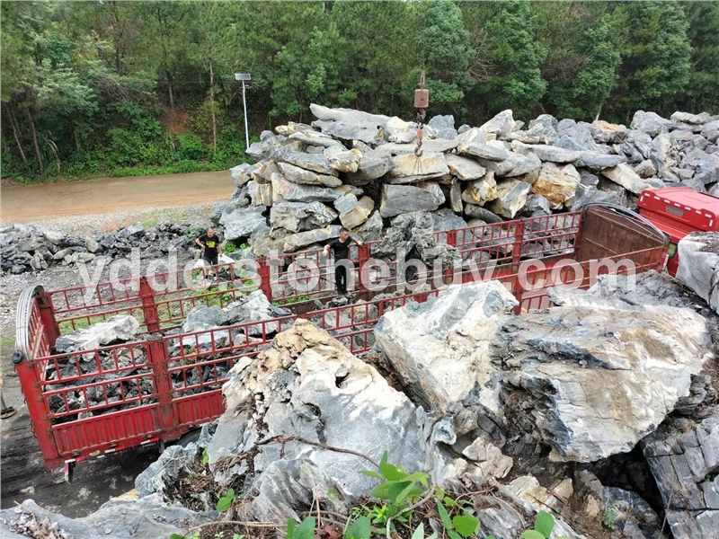 大型大英石自然石景观工程峻峭嶙峋