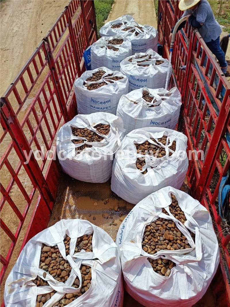 广东变压器鹅卵石装饰铺路大量水磨石小石头人工湖泊岸石