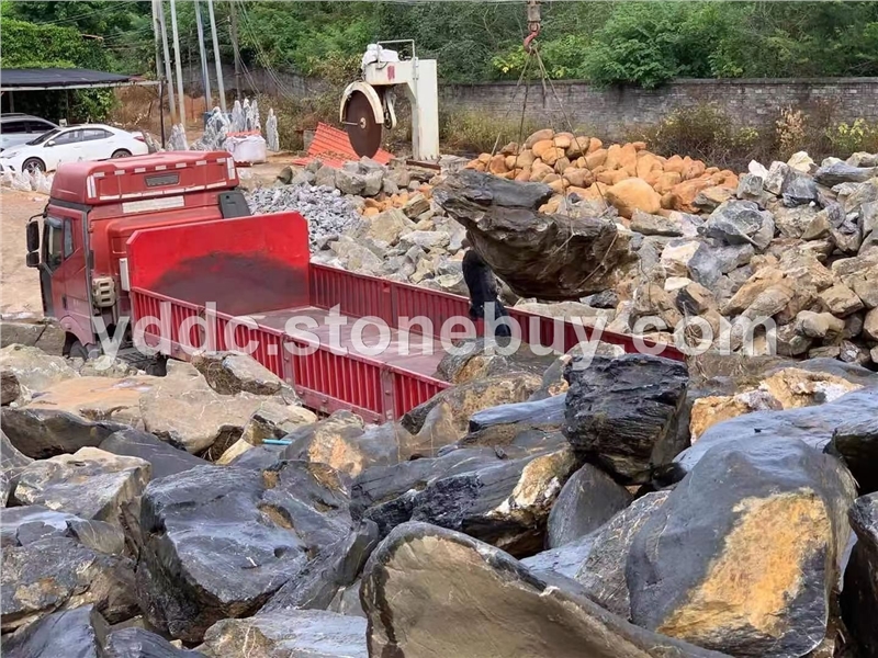 园林绿化太湖石湖岸水系花筋石头石桌石凳定制加工