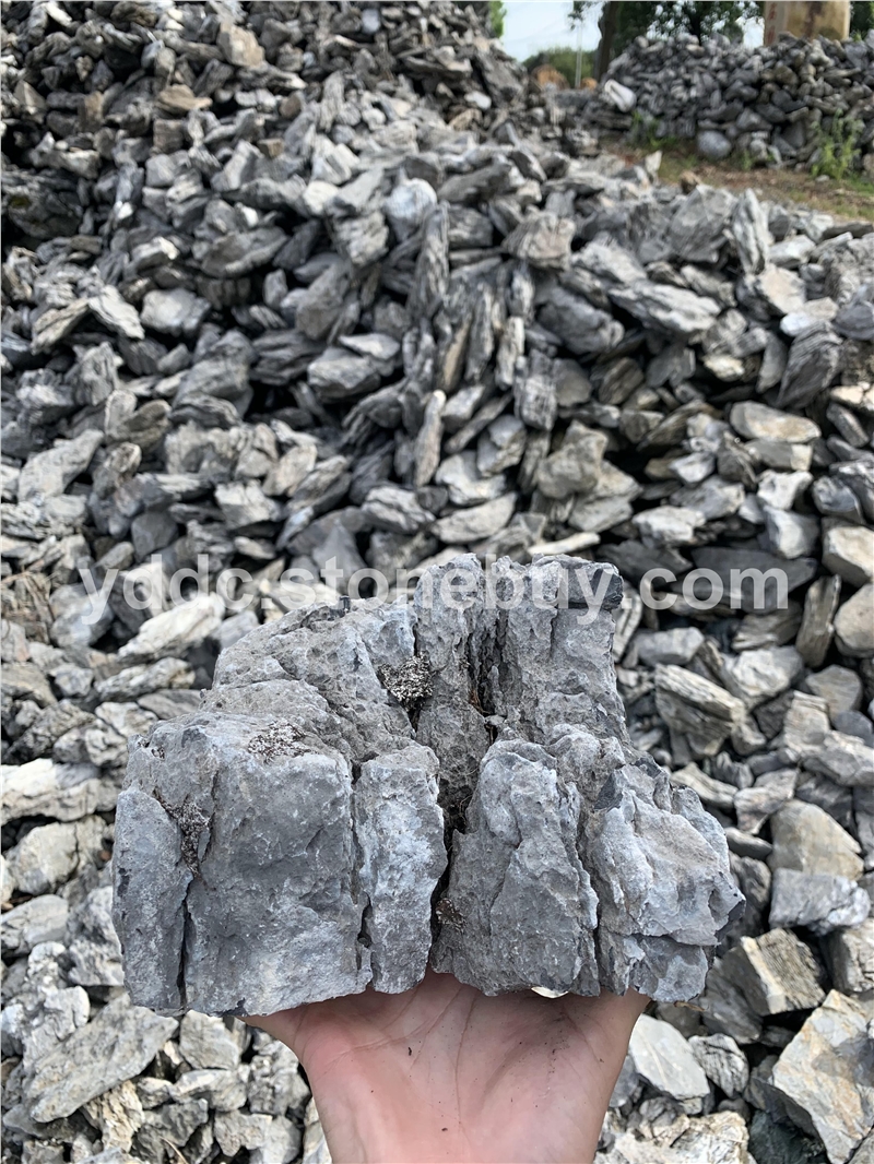 纹路好的英石别墅鱼池假山 详情了解更多