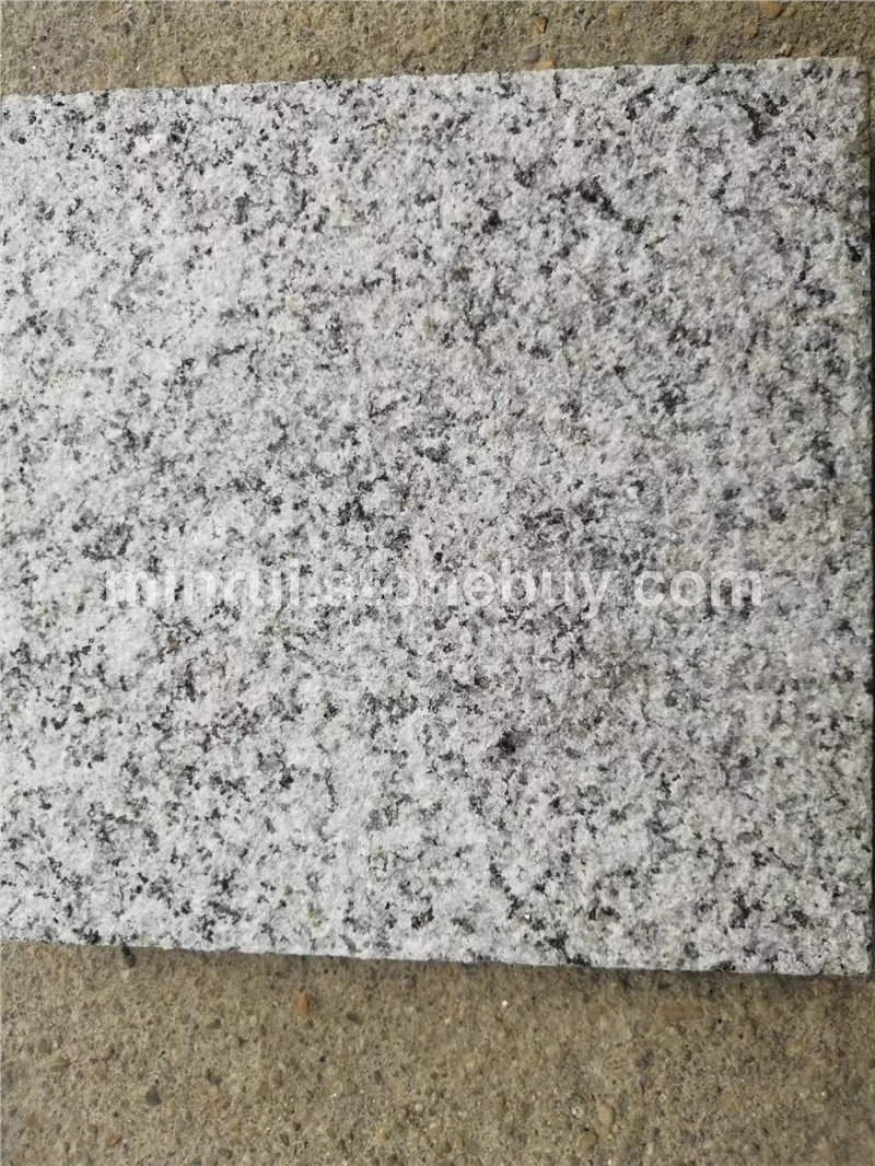 芝麻灰荔枝面