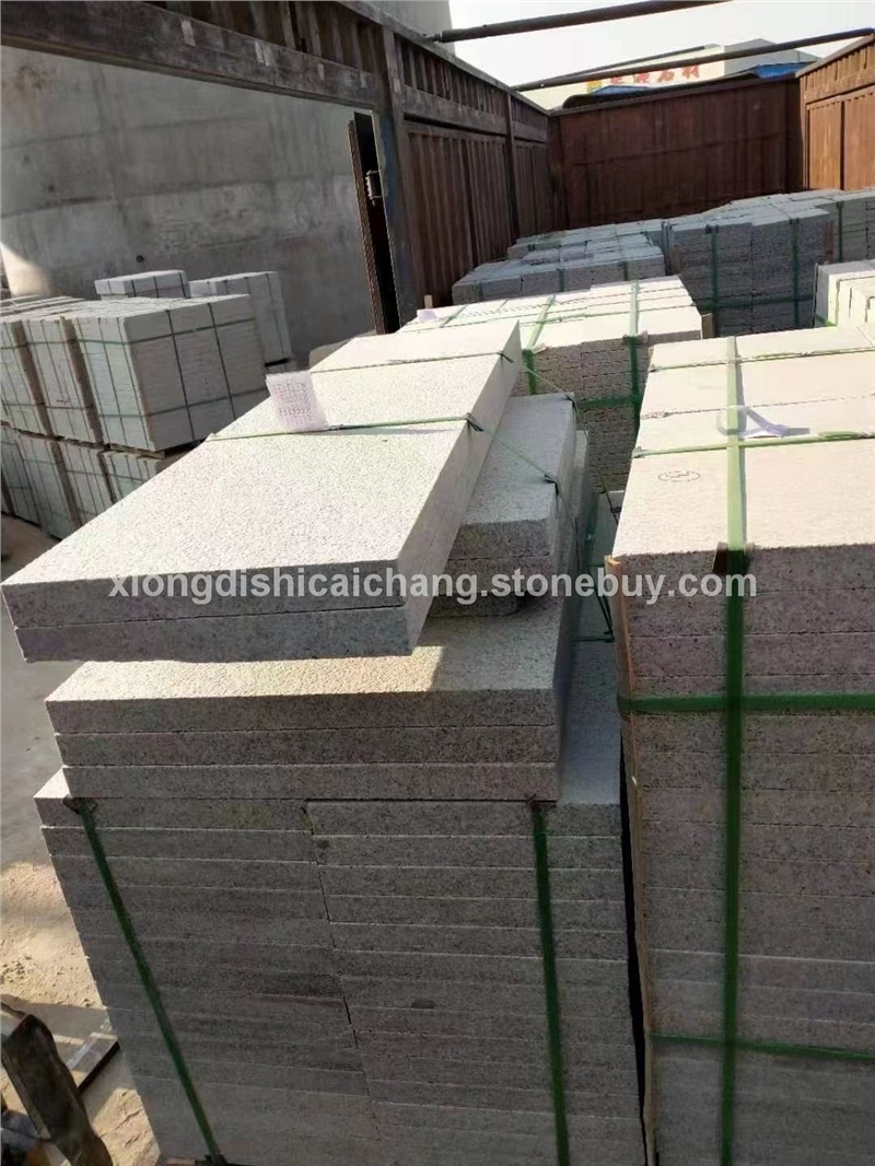 山东白锈石路边石