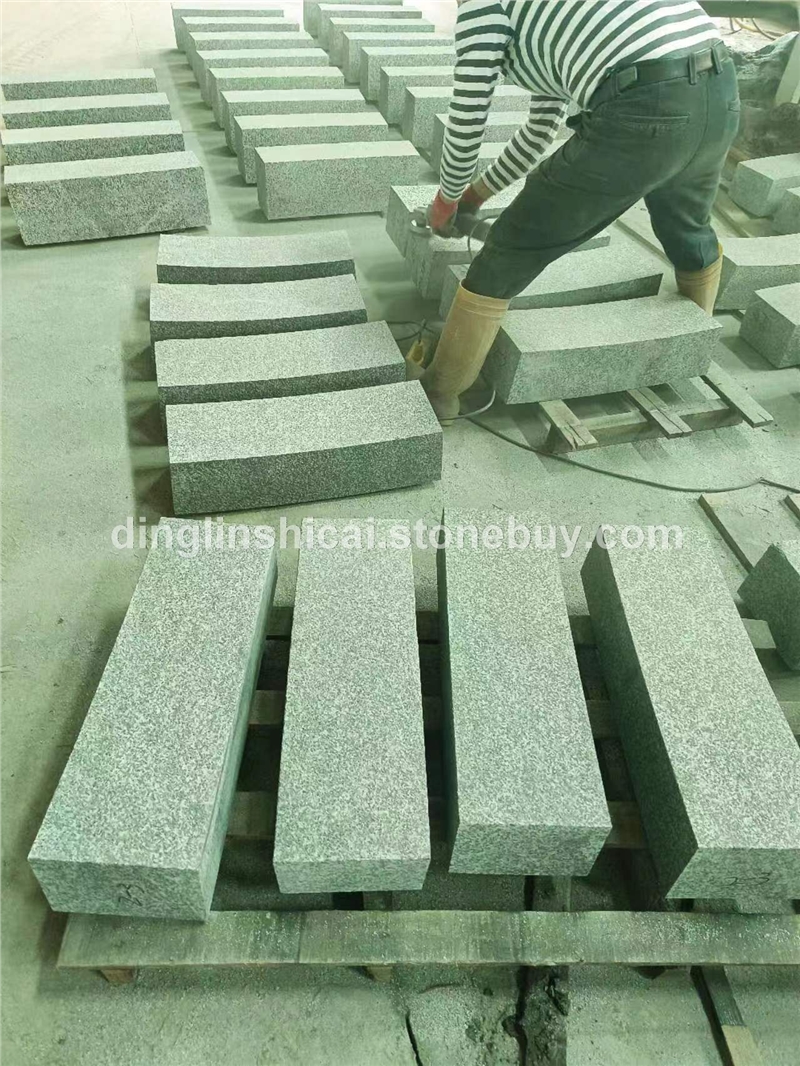 青石路沿石