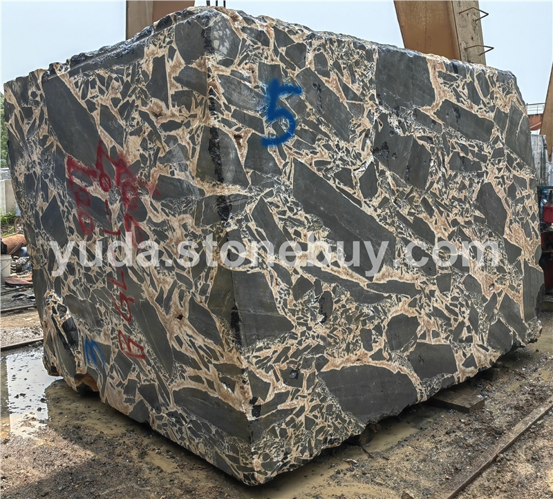 宝格丽金荒料