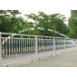 三橫檔鋼制護(hù)欄 城市中心隔離護(hù)欄 移動道路護(hù)欄 市政防護(hù)欄