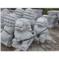 廠家供應(yīng)青石獻(xiàn)錢(qián)獅子 花崗巖北京獅圖片 石雕獅子定做