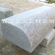 五蓮紅 路邊石