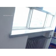 窗臺(tái)