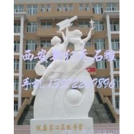 校園雕塑-青春怒放