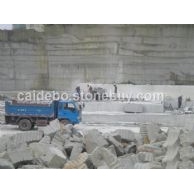 青石（砂岩）矿山荒料