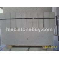 路边石,路沿石，路缘石，路牙石