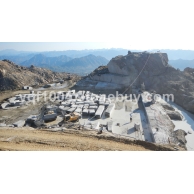 易县黑,自有矿山